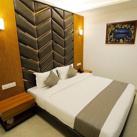 Hotel The Grand Indaur Kültér fotó